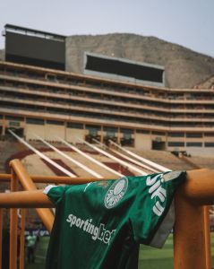 Palmeiras visita Universitario no Estádio Monumental, em Lima