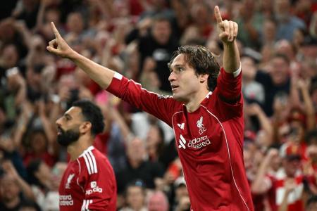 Chiesa marca no fim e dá a vitória para o Liverpool no Anfield