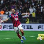 Com arbitragem 'polêmica', Bahia vence Corinthians na Arena pelo Brasileiro