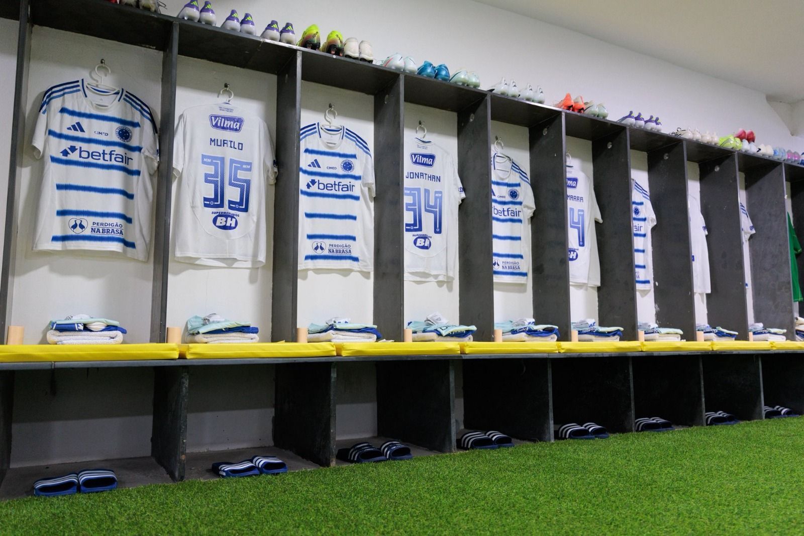 Escalação do Cruzeiro: Jardim improvisa e faz quatro trocas contra o Mirassol