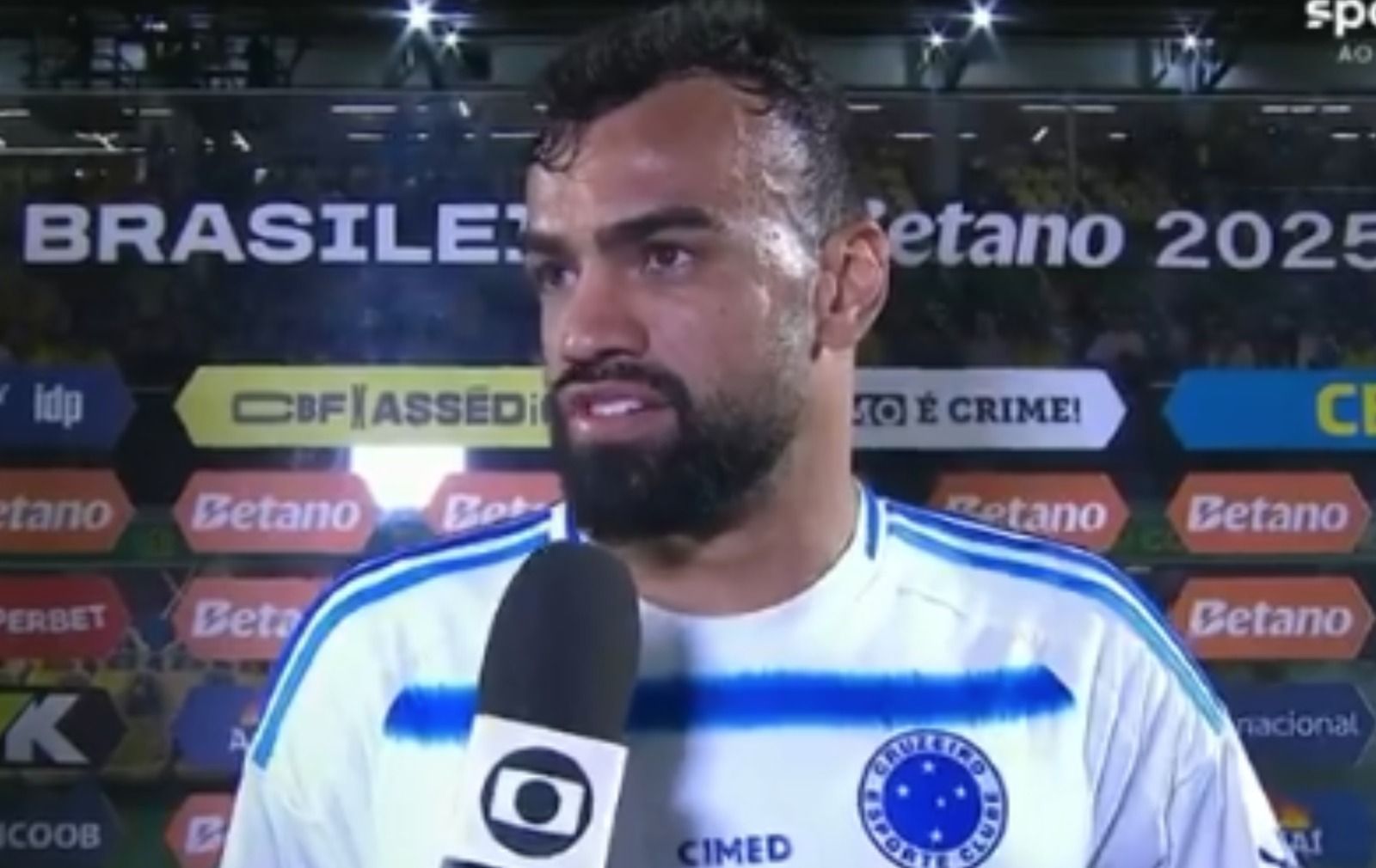 Jogadores do Cruzeiro sobem o tom e detonam arbitragem em empate com Mirassol