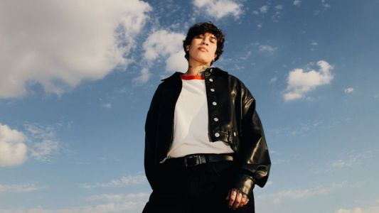 Ana Gabriela iniciou sua trajetória musical em 2015, no YouTube, interpretando covers de sucessos