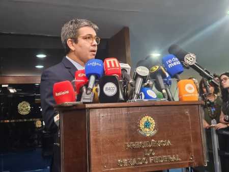 Senador Randolfe Rodrigues admite fracasso do governo na CPMI do INSS, com a perda da presidência para a oposição