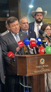 Senador Carlos Vianna, presidente da CPMI do INSS