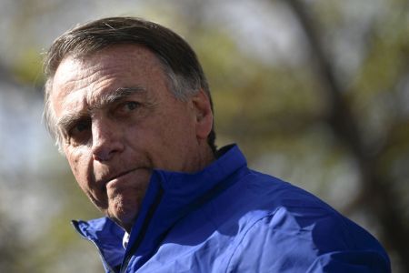 Jair Bolsonaro se manifestou ao STF, negou pedido de asilo na Argentina e criticou ação da Polícia Federal