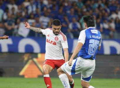 Bruno Tabata fez gol pelo Inter contra o Cruzeiro