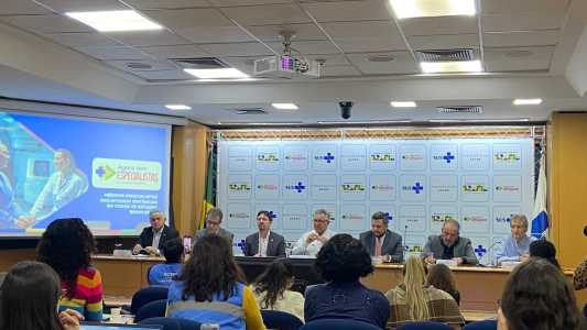 Ministério da Saúde - Coletiva sobre o Programa Agora Tem Especialista