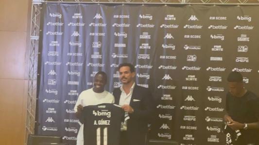 Andrés Gómez foi apresentado oficialmente como reforço do Vasco
