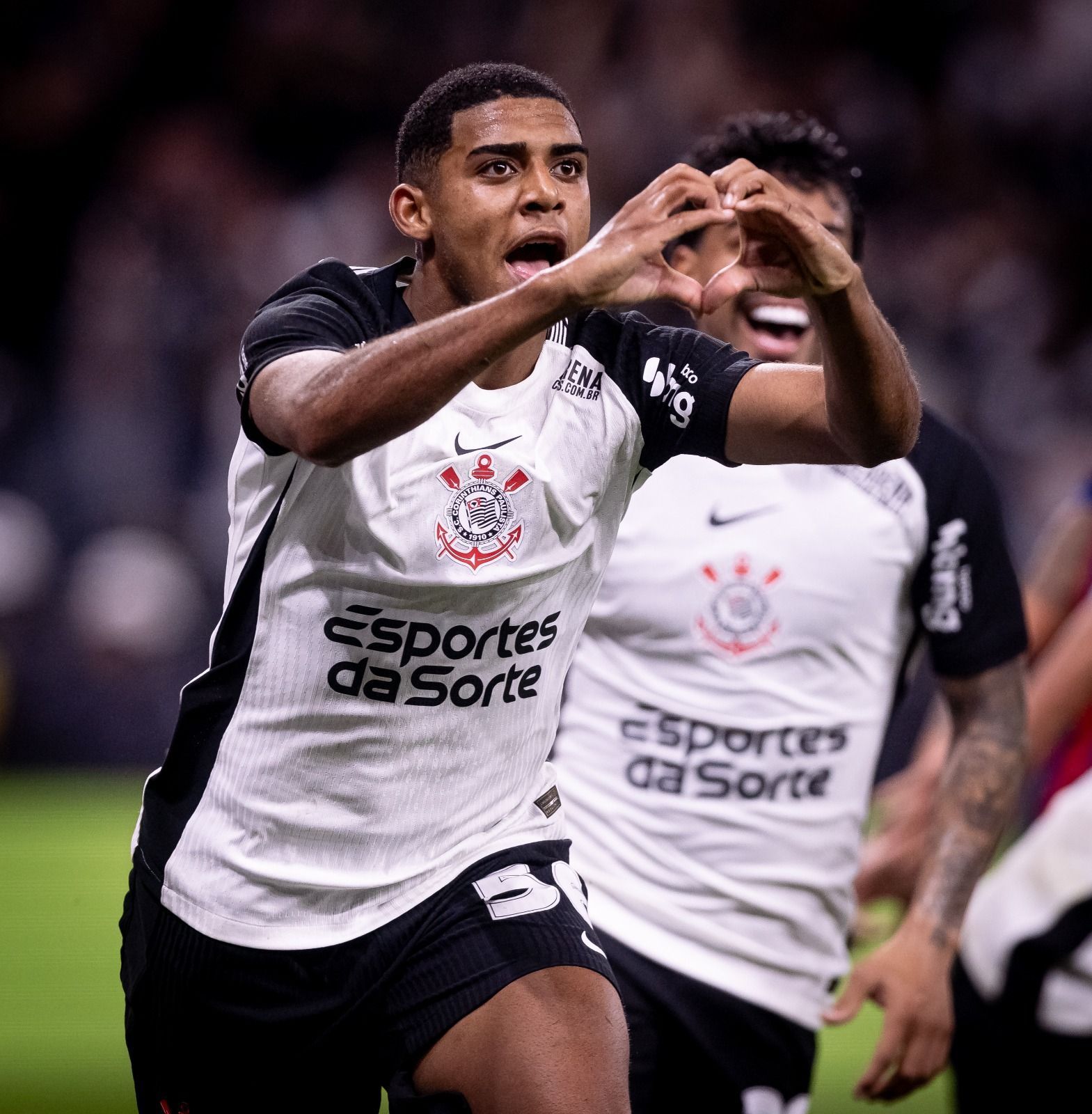 Corinthians encaminha renovação de contrato com atacante Gui Negão