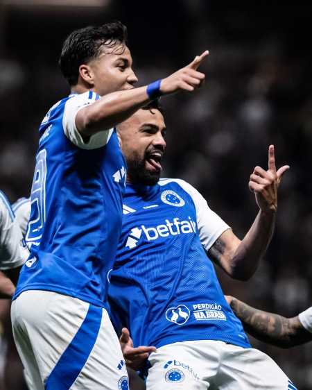 Kaio Jorge e Fabrício Bruno marcaram pelo Cruzeiro nesta quarta-feira (27), contra o Atlético, na Arena MRV