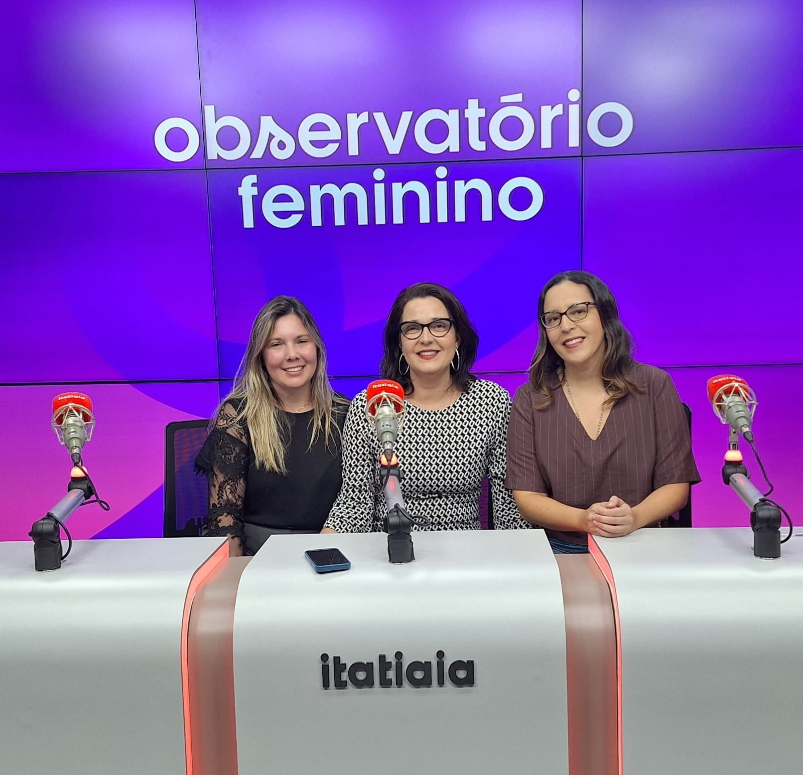 Episódio comemorativo de 20 anos de Observatório Feminino relembra trajetória do programa