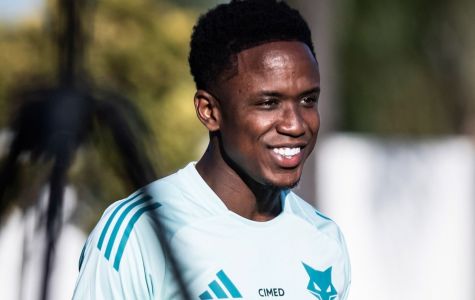 Luis Sinisterra durante treinamento do Cruzeiro na Toca da Raposa II