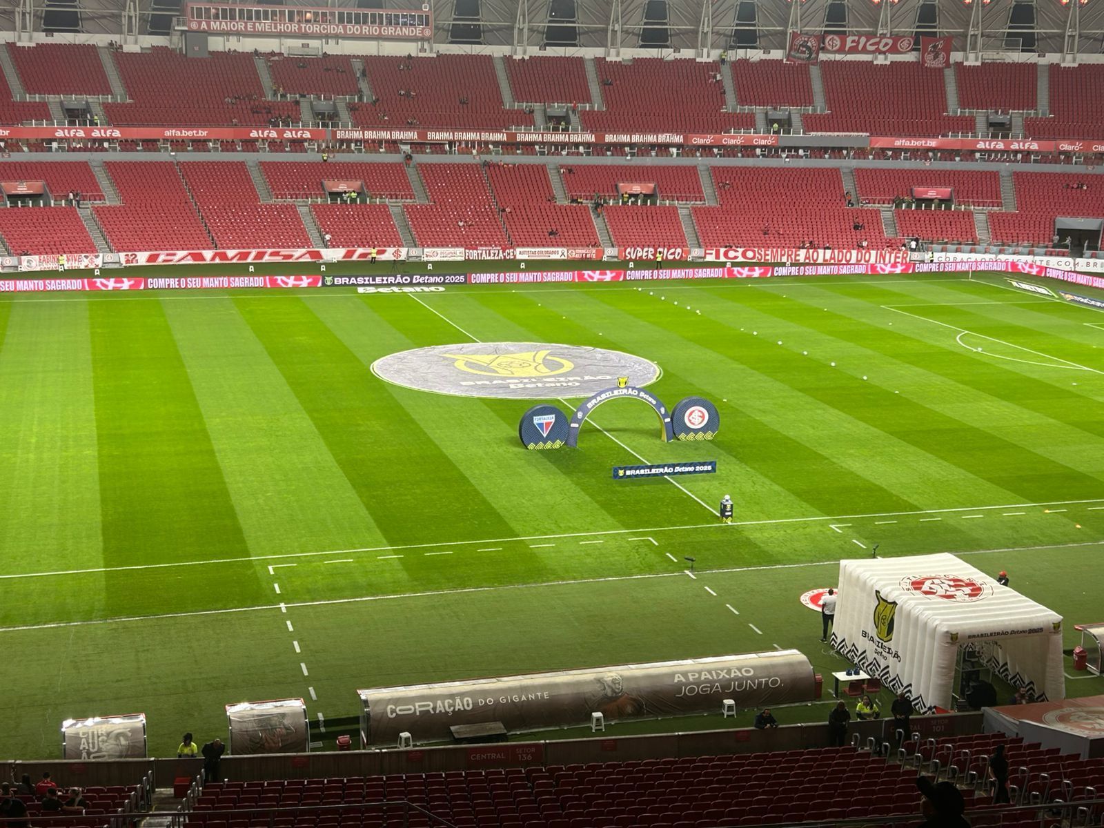 Internacional x Fortaleza: escalações do jogo válido pelo Brasileirão
