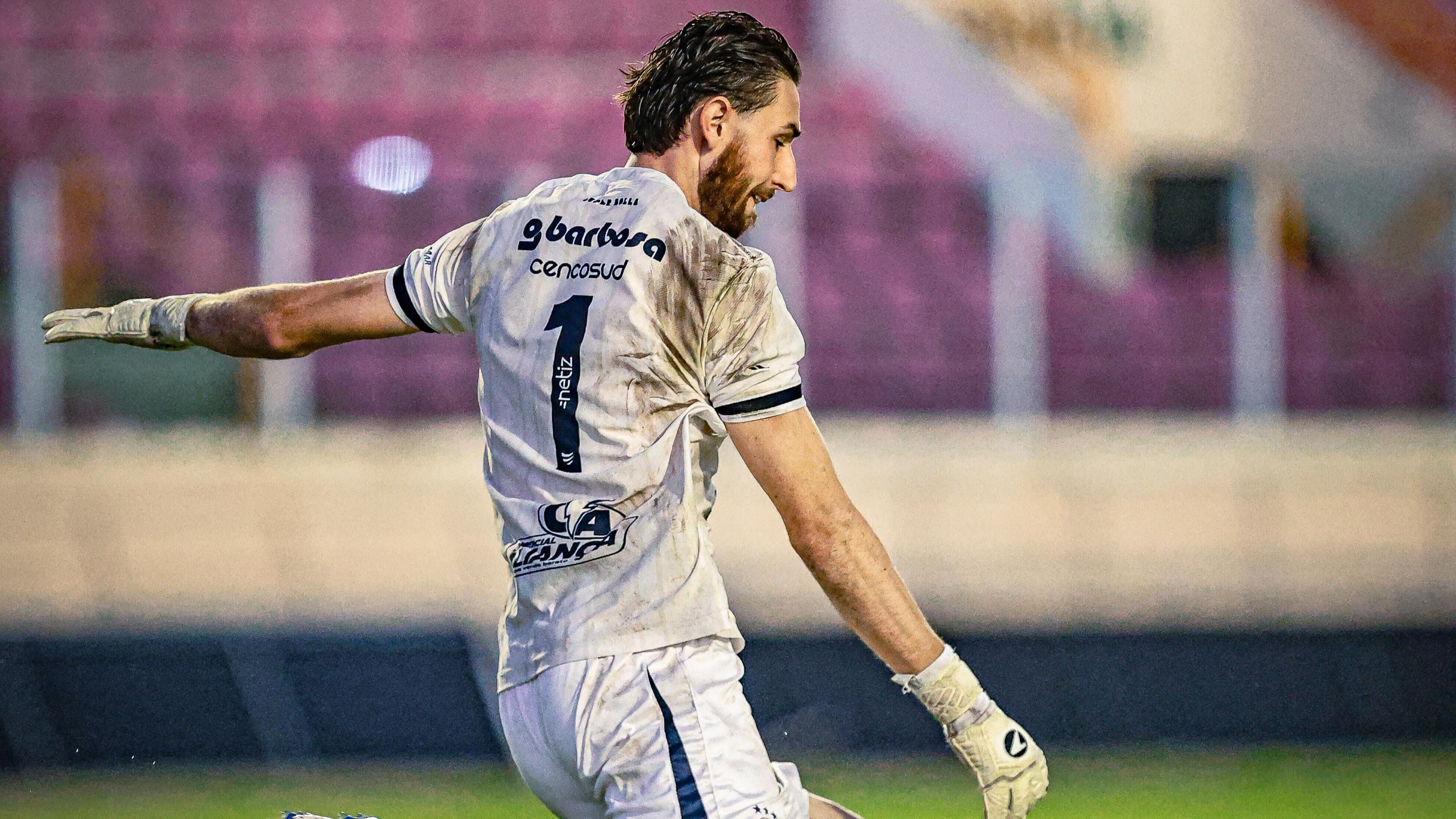 Goleiro não renova com o Confiança e está fora das finais da Copa do Nordeste