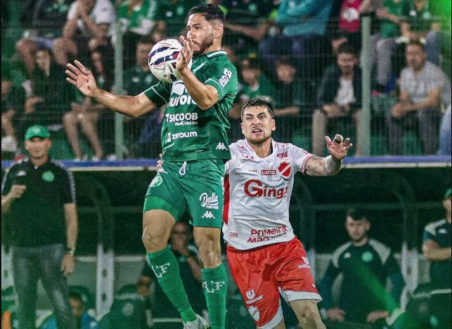 Em jogo agitado, Chapecoense e Vila Nova empatam em 2 a 2 na Série B