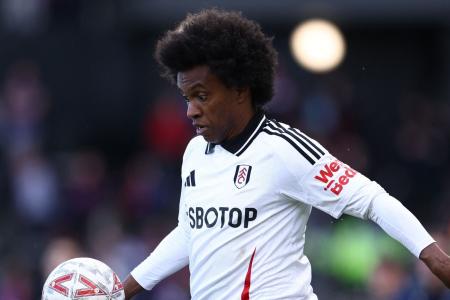 Willian estava no Fulham, da Inglaterra, antes de ficar livre no mercado