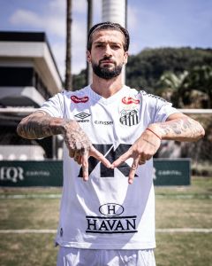 Lautaro Díaz reforça o Santos em empréstimo junto ao Cruzeiro