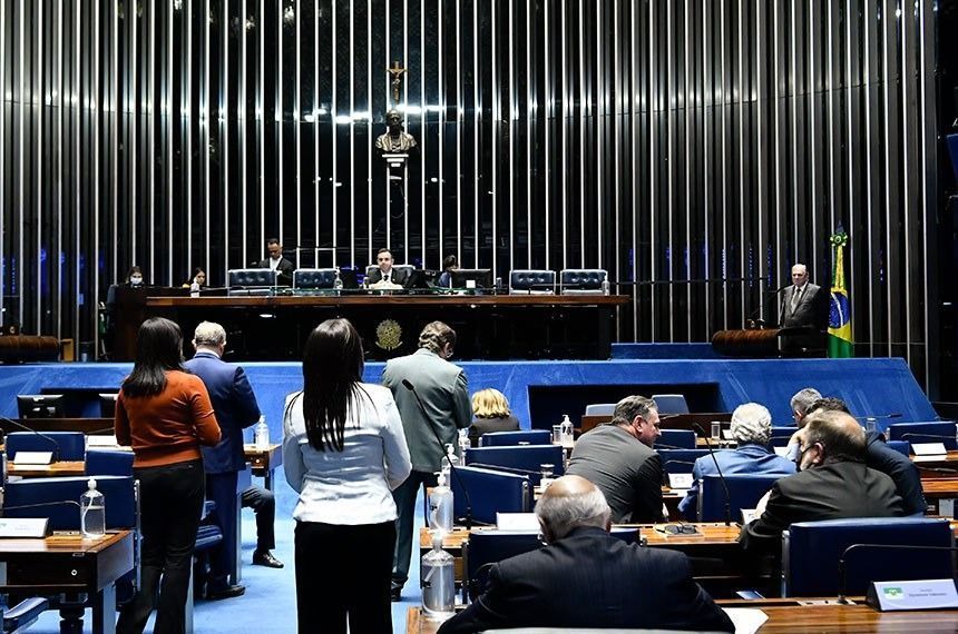 Entenda como vai funcionar o 'PIX Pensão' após aprovação no Senado