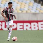 Fluminense encaminha segunda renovação com joia da base