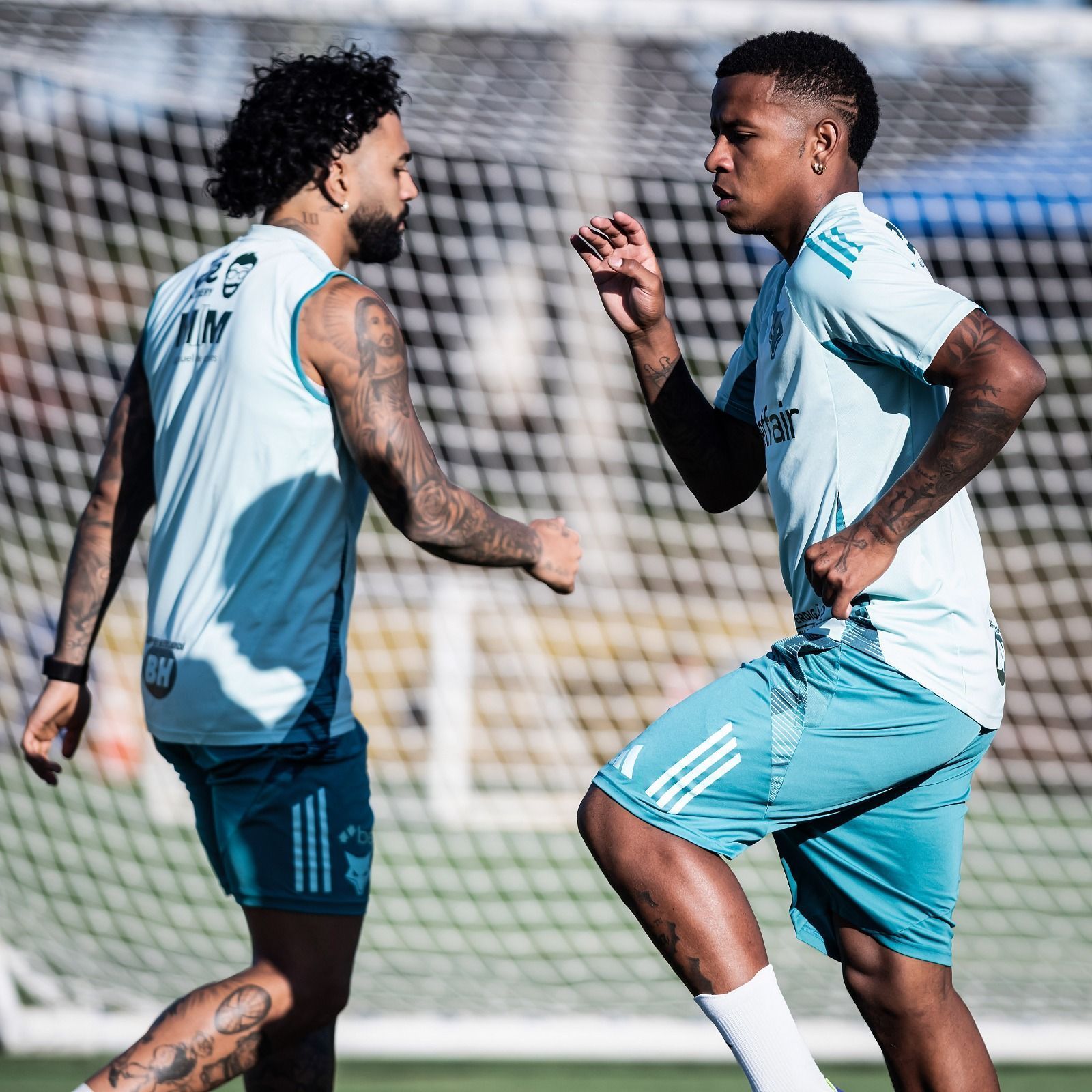 Reforços participam, e Cruzeiro faz primeiro treino de olho em decisão contra Atlético