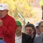 Em palanque com Lula, Pimentel volta a ser citado e elogiado pelo presidente e aliados