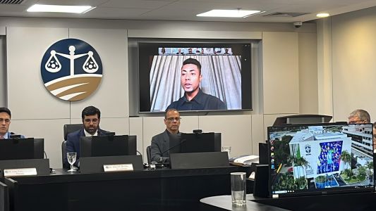 Bruno Henrique, atacante do Flamengo, se pronuncia durante julgamento no Superior Tribunal de Justiça Desportiva