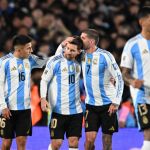 Messi brilha em 'despedida', e Argentina goleia Venezuela pelas Eliminatórias