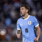 Arrascaeta marca, Uruguai goleia o Peru e garante vaga para a Copa do Mundo