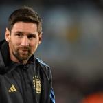 Emocionado, Messi cogita não jogar próxima Copa do Mundo pela Argentina