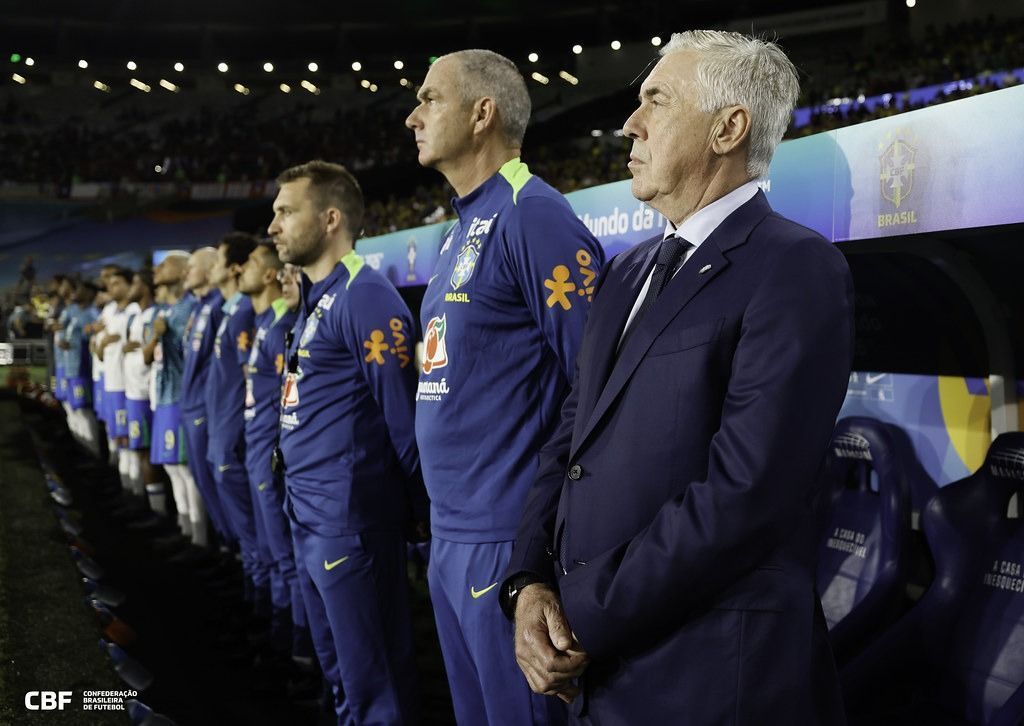 Carlo Ancelotti enche a bola da Seleção após vitória sobre o Chile: 'Muito contente'