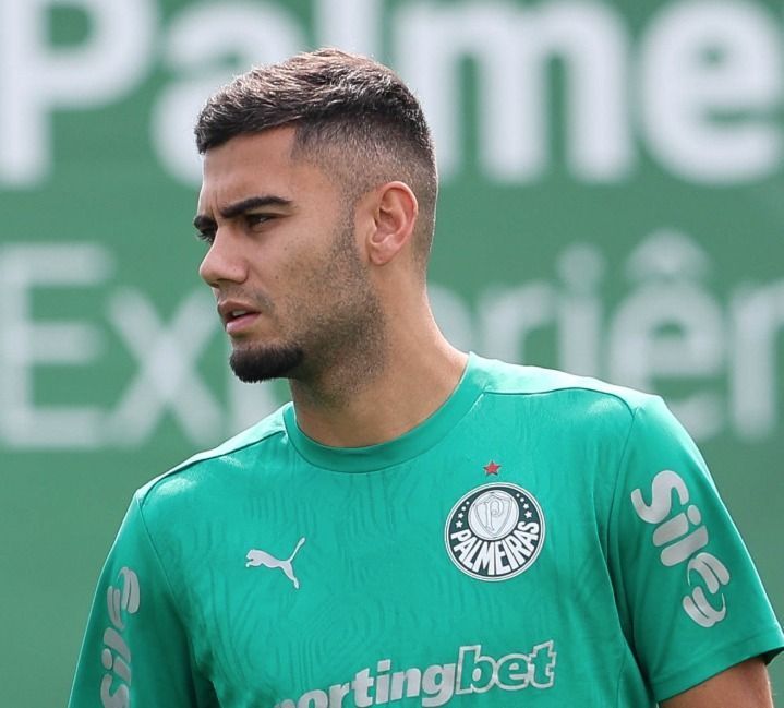 Palmeiras detalha 'convocação relâmpago' de meio-campista para a Seleção Brasileira
