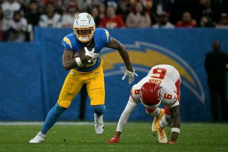 Keenan Allen, do Los Angeles Chargers, durante jogo na Neo Química Arena
