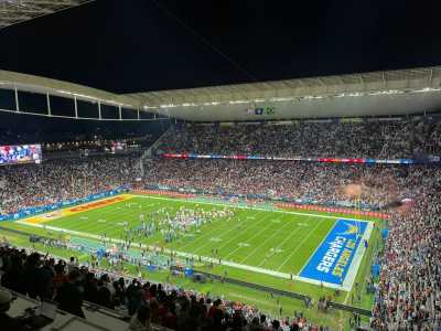 Jogo entre Los Angeles Chargers e Kansas City Chiefs na Neo Química Arena