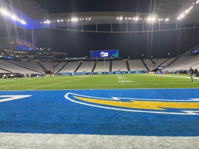 Neo Química Arena recebeu, nessa sexta-feira (5), jogo da NFL