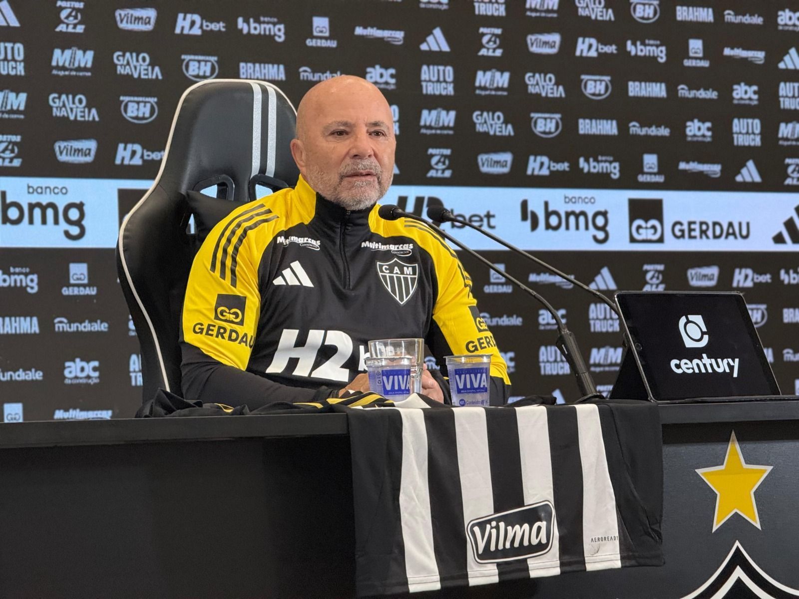 Dá para virar? Sampaoli, do Atlético, faz projeção para clássico na Copa do Brasil