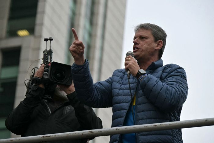 Ato pela anistia e contra Moraes na Avenida Paulista reúne Zema, Tarcísio (foto) e Michelle