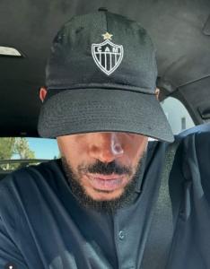 Marlon Wayans usando boné do Atlético