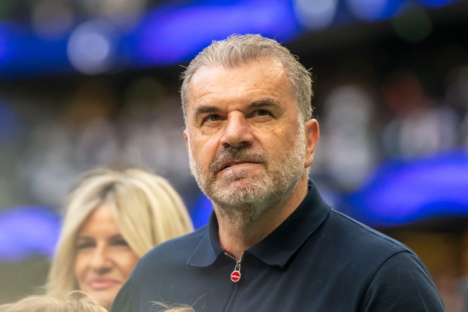 Clube da Premier League anuncia técnico campeão da última Liga Europa