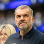 Clube da Premier League anuncia técnico campeão da última Liga Europa