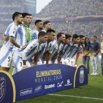 Titular da Argentina é expulso contra o Equador e fica fora do primeiro jogo da Copa