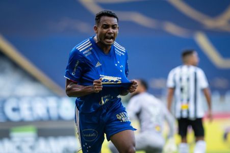 Airton durante a vitória do Cruzeiro sobre o Atlético em 2021