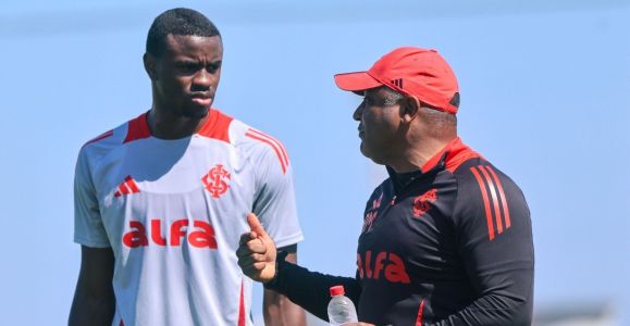 Ricardo Mathias será titular no ataque de Roger Machado