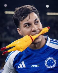 Kaio Jorge provoca o Atlético após vitória no clássico