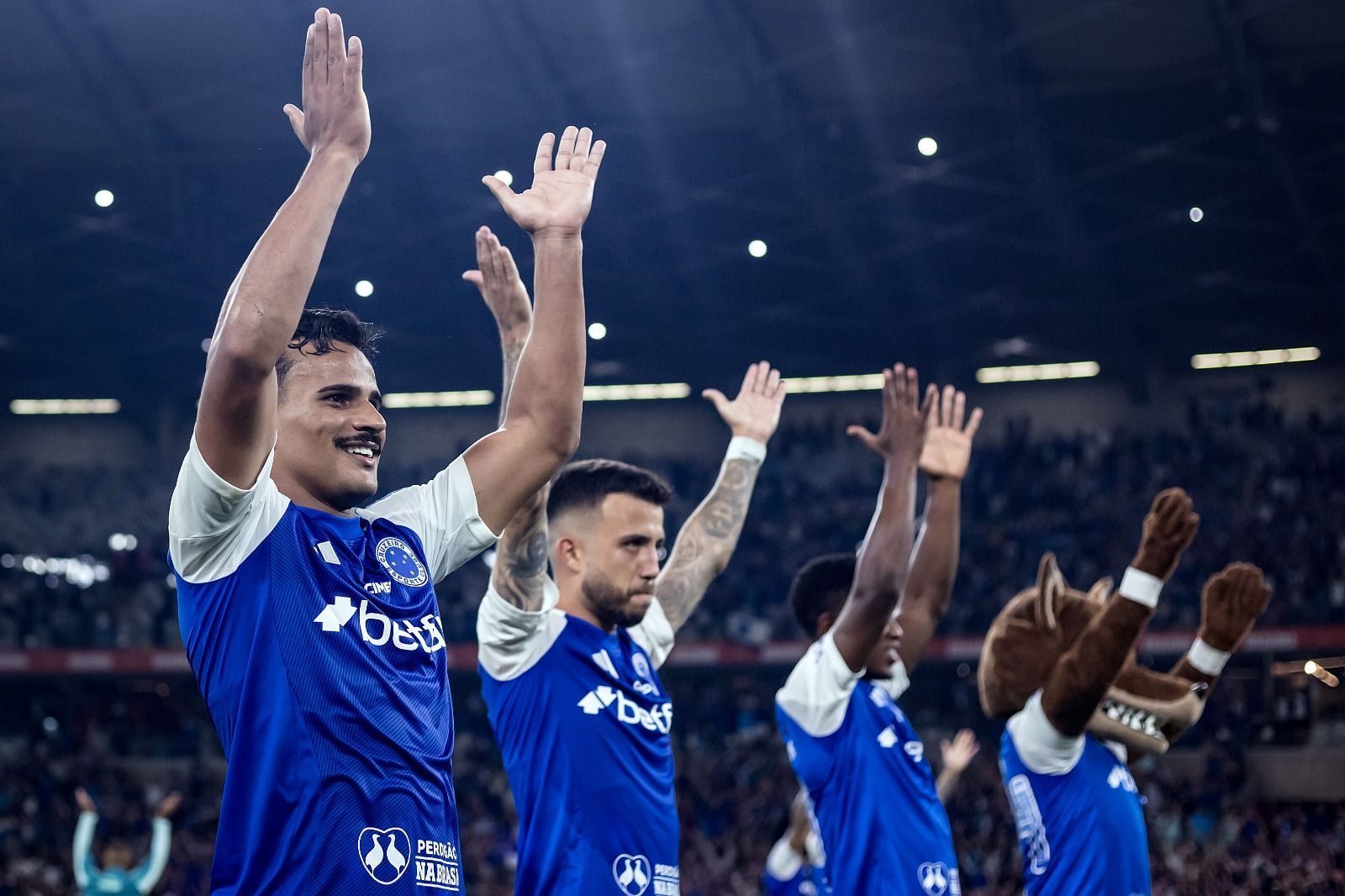 Com pausa na Copa do Brasil, Cruzeiro terá foco total em briga pelo título do Brasileiro