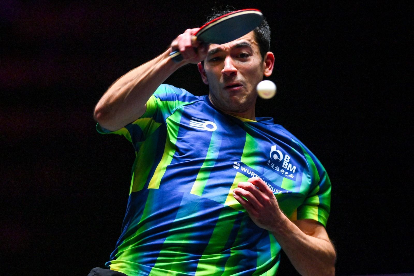 Calderano vence chinês de virada na estreia do WTT de Chongqing