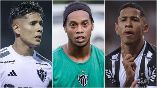 Zaracho (esq), Ronaldinho Gaúcho (centro) e Savinho (dir)
