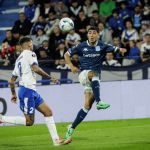 Com um a mais, Racing bate Vélez fora de casa e abre vantagem nas quartas da Libertadores