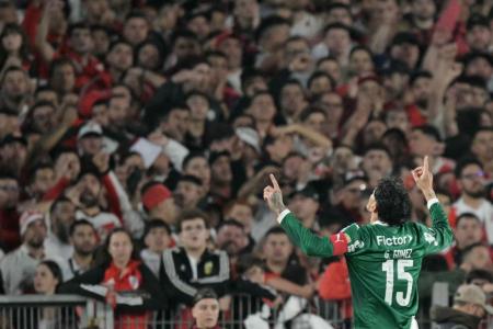 Gustavo Gómez abriu o placar para o Palmeiras contra o River Plate
