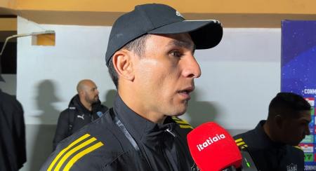 Junior Alonso após jogo entre Atlético e Bolívar