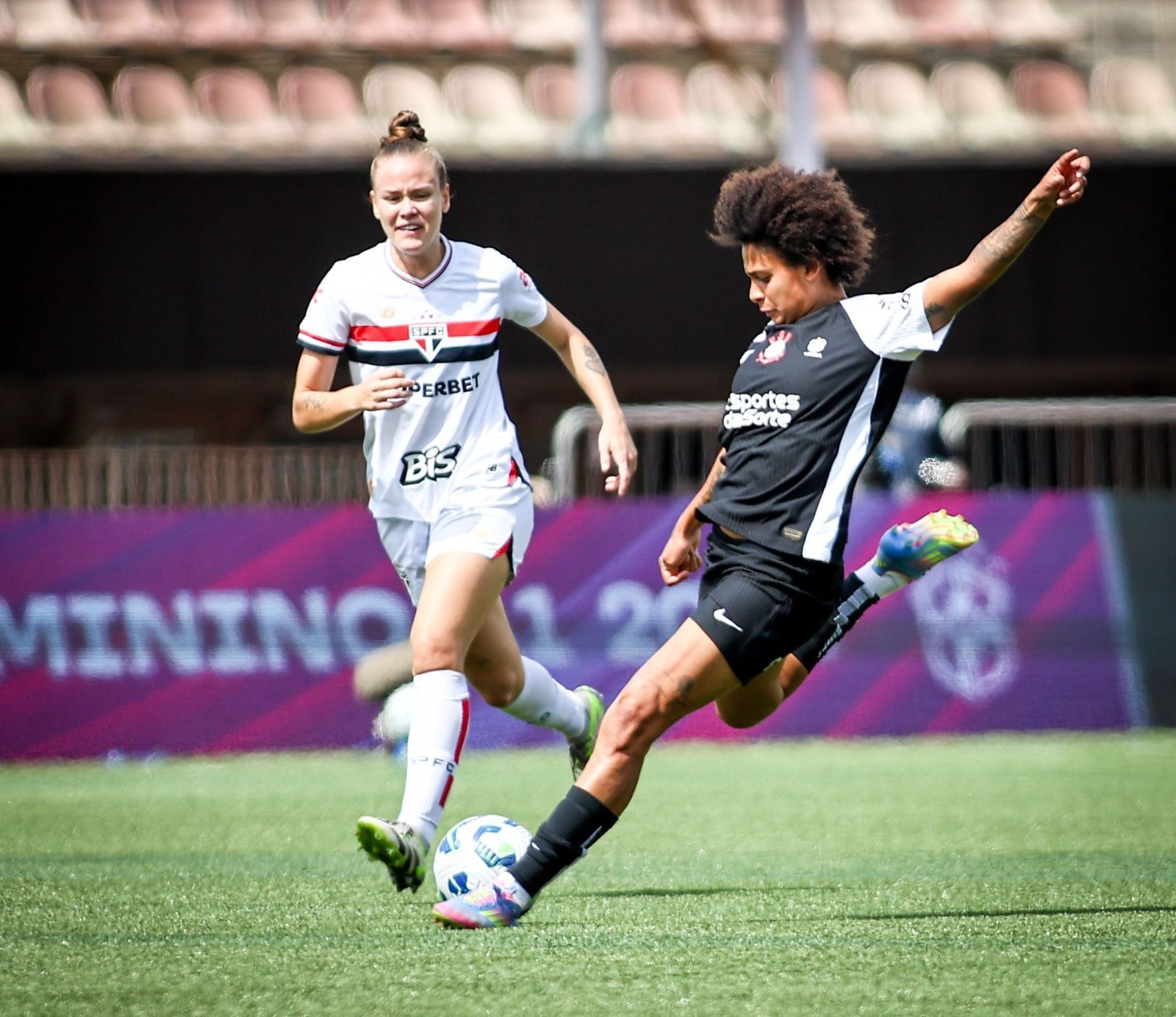 Futebol feminino: volante do Corinthians assina pré-contrato com PSG